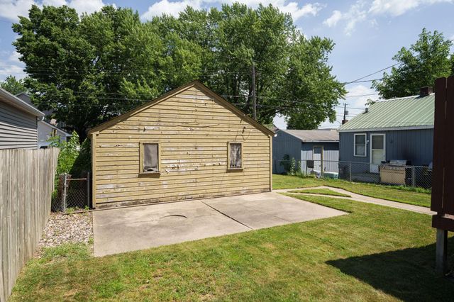 424 16th Avenue N, South Saint Paul, MN 55075