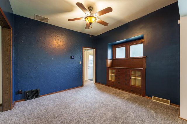424 16th Avenue N, South Saint Paul, MN 55075