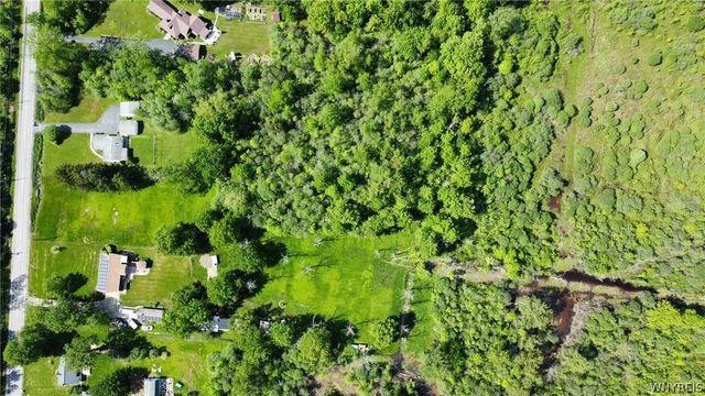 1325 New Road, Amherst, NY 14228