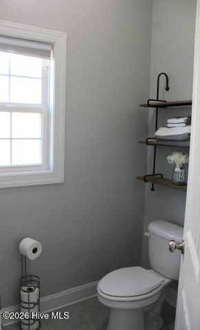 410 W Huckleberry Way, Rocky Point, NC 28457