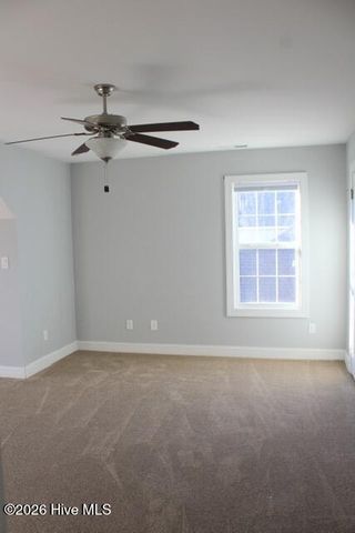 410 W Huckleberry Way, Rocky Point, NC 28457