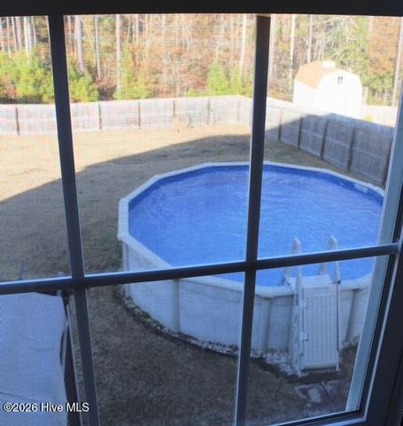 410 W Huckleberry Way, Rocky Point, NC 28457