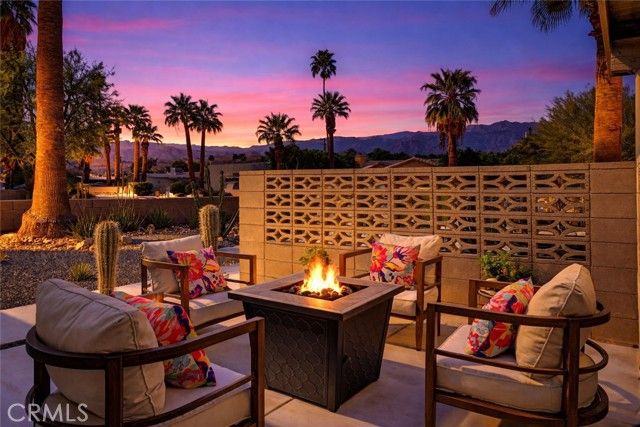 2020 Lawrence Street, Palm Springs, CA 92264