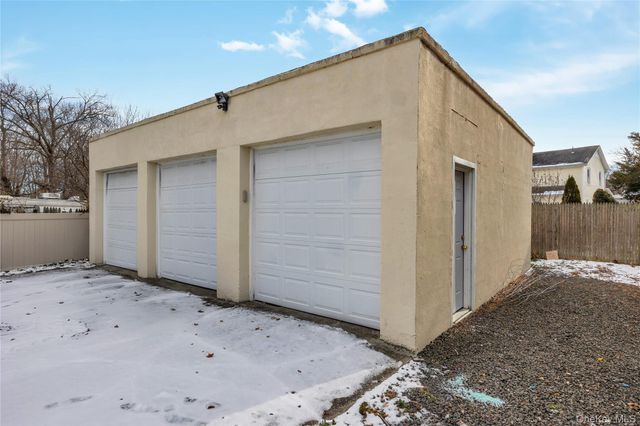 59 Oak Street, Amityville, NY 11701