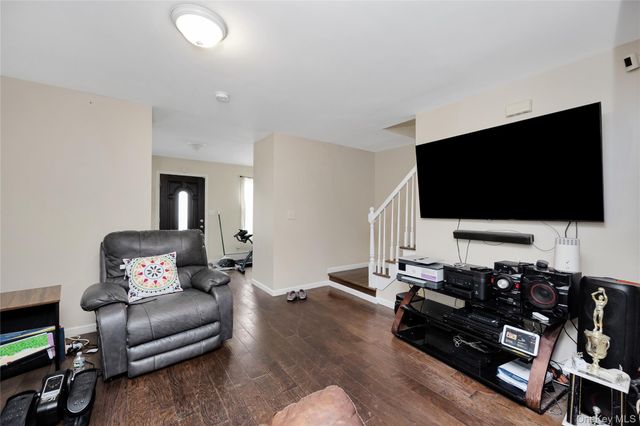 59 Oak Street, Amityville, NY 11701