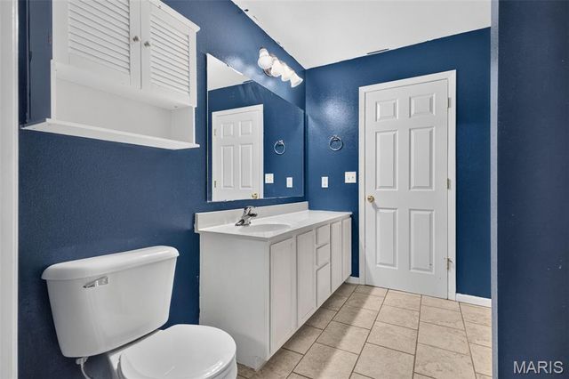1400 Royal Forest Drive, Mascoutah, IL 62258