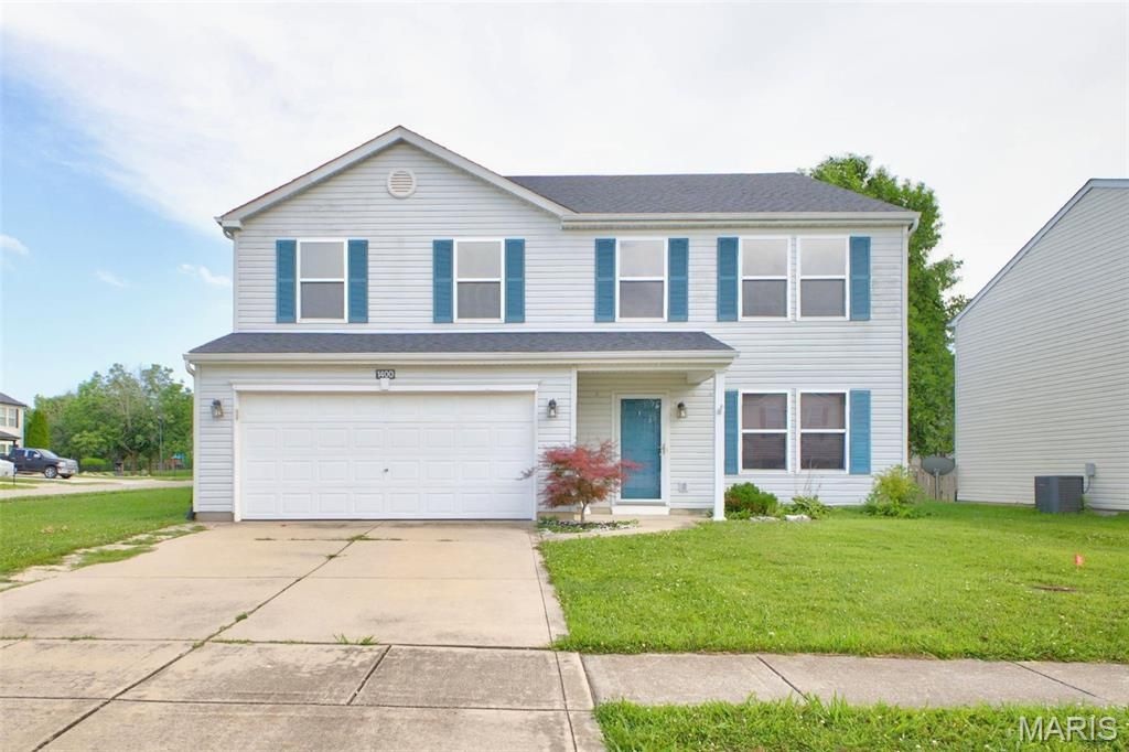 1400 Royal Forest Drive, Mascoutah, IL 62258