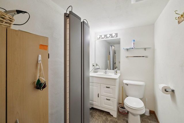 105-107 W Garfield Street, Mount Horeb, WI 53572