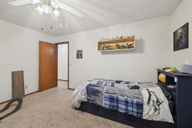 105-107 W Garfield Street, Mount Horeb, WI 53572