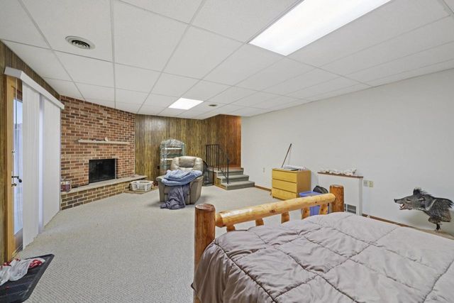 105-107 W Garfield Street, Mount Horeb, WI 53572