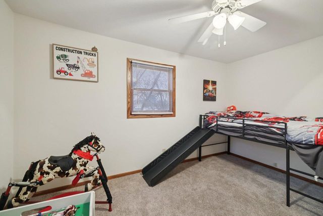 105-107 W Garfield Street, Mount Horeb, WI 53572