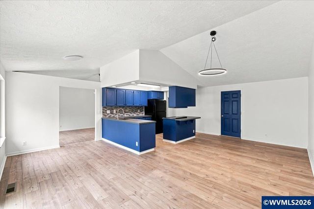 5365 Pike Cir S, Salem, OR 97304