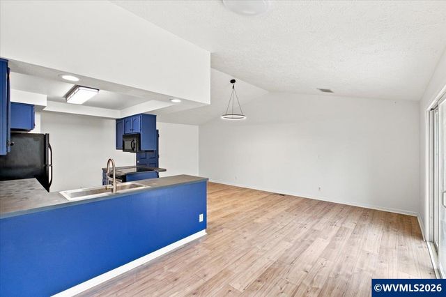 5365 Pike Cir S, Salem, OR 97304