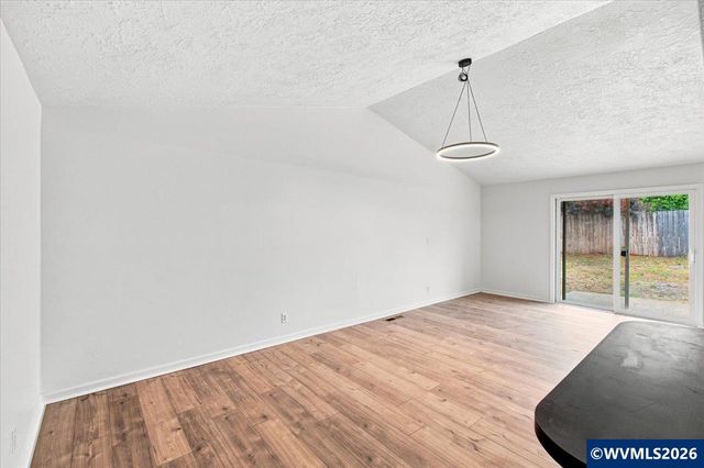 5365 Pike Cir S, Salem, OR 97304