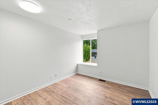 5365 Pike Cir S, Salem, OR 97304