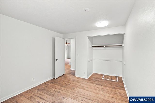 5365 Pike Cir S, Salem, OR 97304