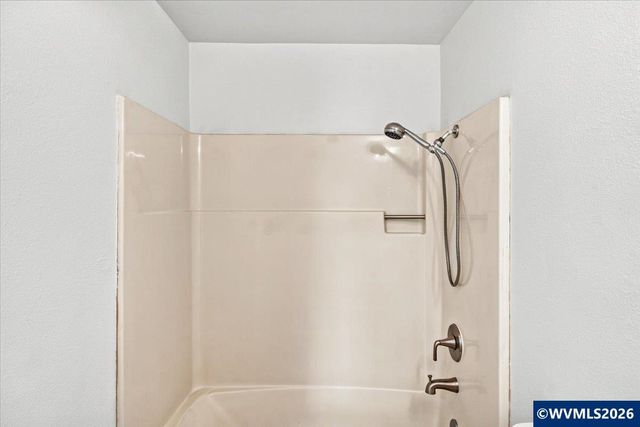 5365 Pike Cir S, Salem, OR 97304