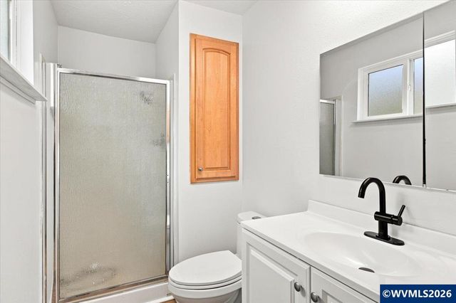 5365 Pike Cir S, Salem, OR 97304