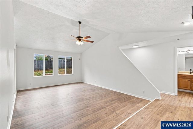 5365 Pike Cir S, Salem, OR 97304