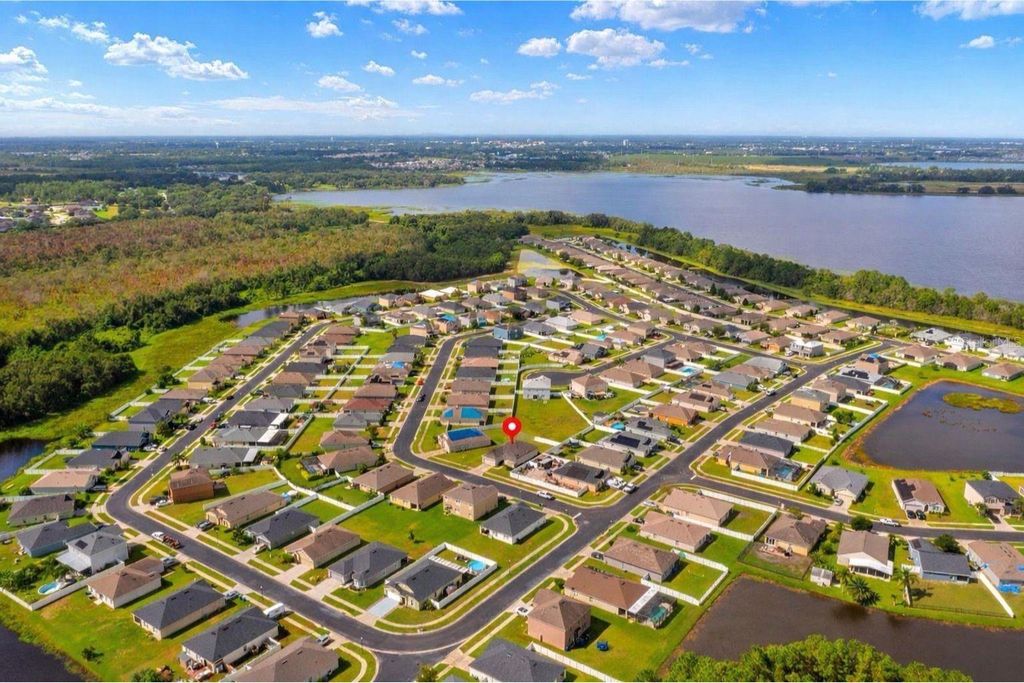 Image 25 of property listing at 6304 RED HERRING DRIVE, Winter Haven, FL 33881