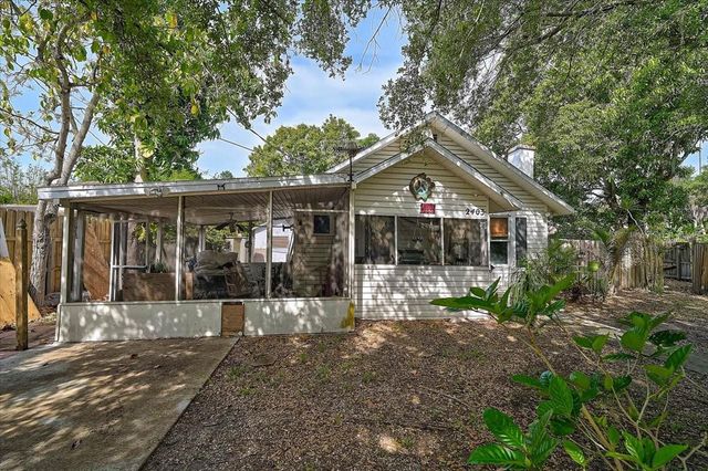 2403 HICKORY AVENUE, Sarasota, FL 34234