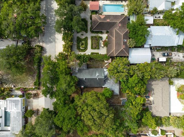 2403 HICKORY AVENUE, Sarasota, FL 34234