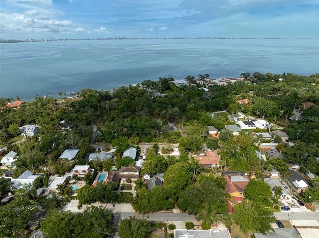 2403 HICKORY AVENUE, Sarasota, FL 34234