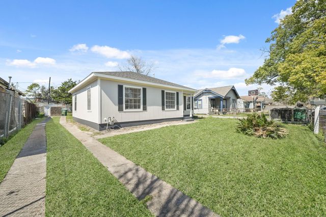 618 Hoffman Street, Houston, TX 77020