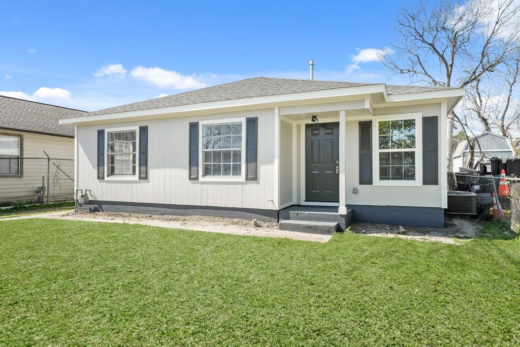 618 Hoffman Street, Houston, TX 77020