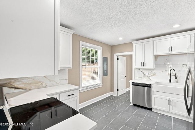 2329 BELOTE Place, Jacksonville, FL 32207