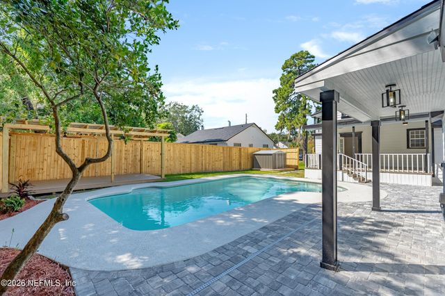 2329 BELOTE Place, Jacksonville, FL 32207