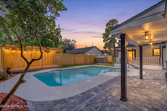 2329 BELOTE Place, Jacksonville, FL 32207