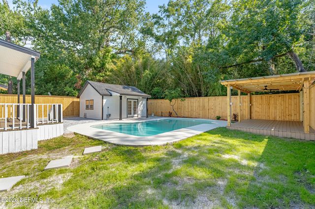2329 BELOTE Place, Jacksonville, FL 32207