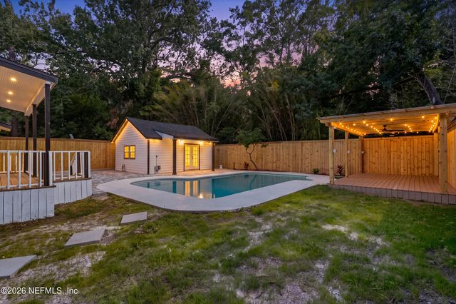 2329 BELOTE Place, Jacksonville, FL 32207