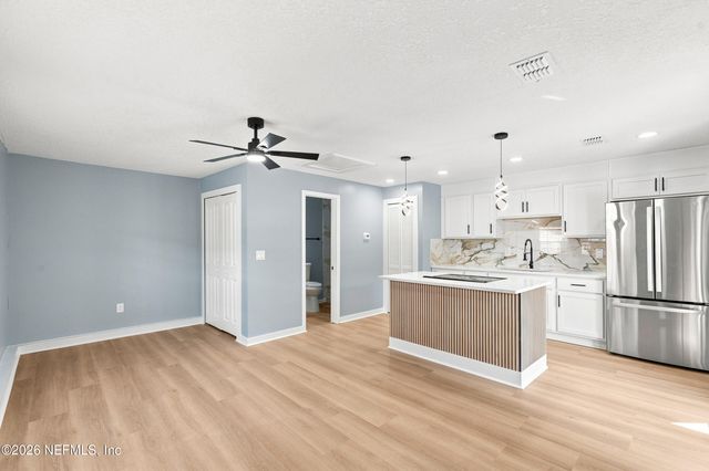 2329 BELOTE Place, Jacksonville, FL 32207