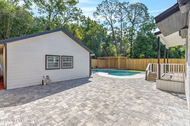 2329 BELOTE Place, Jacksonville, FL 32207