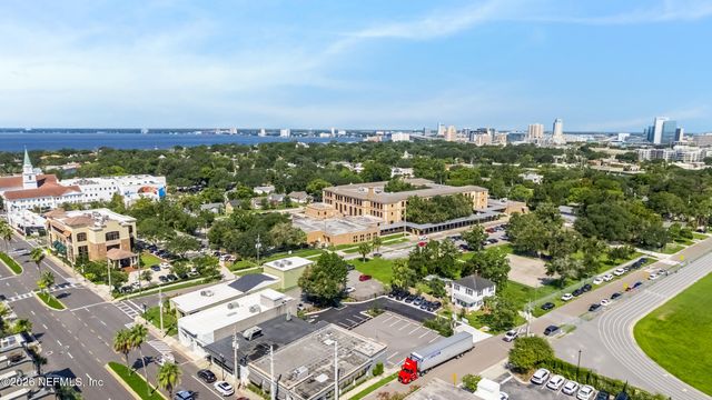 2329 BELOTE Place, Jacksonville, FL 32207