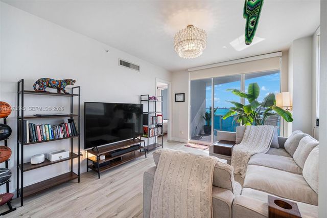 725 NE 22nd St 10A, Miami, FL 33137