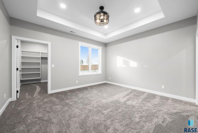 6105 W 54th St Street, Sioux Falls, SD 57107