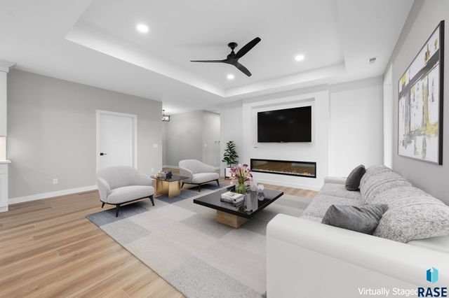 6105 W 54th St Street, Sioux Falls, SD 57107