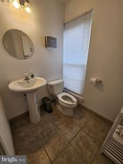 10373 DEMOCRACY LN #B, Fairfax, VA 22030