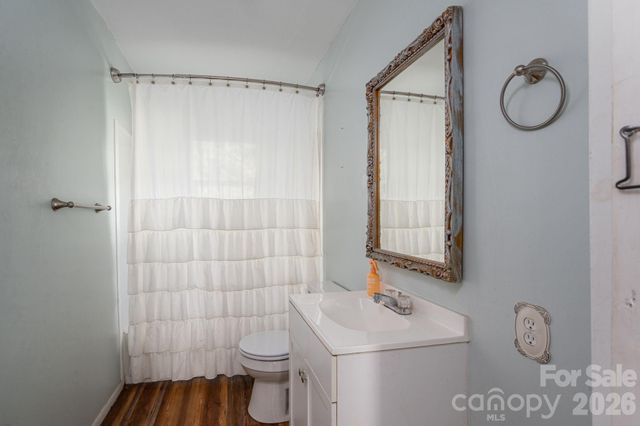 329 W Main Street, Lincolnton, NC 28092