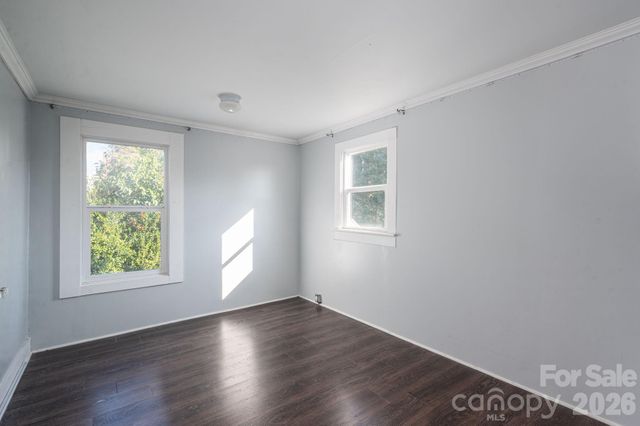 329 W Main Street, Lincolnton, NC 28092