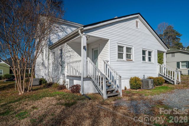 329 W Main Street, Lincolnton, NC 28092