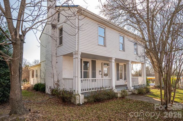 329 W Main Street, Lincolnton, NC 28092