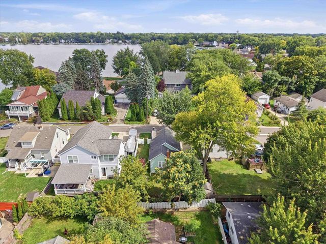 1660 Beechmont Street, Keego Harbor, MI 48320