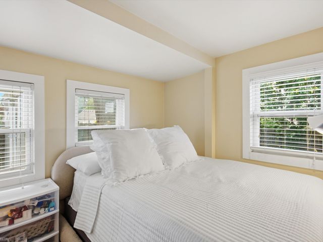 1660 Beechmont Street, Keego Harbor, MI 48320