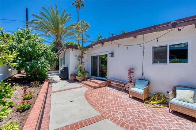 327 Santa Isabel, Newport Beach, CA 92660