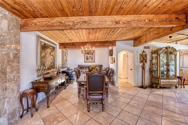 327 Santa Isabel, Newport Beach, CA 92660