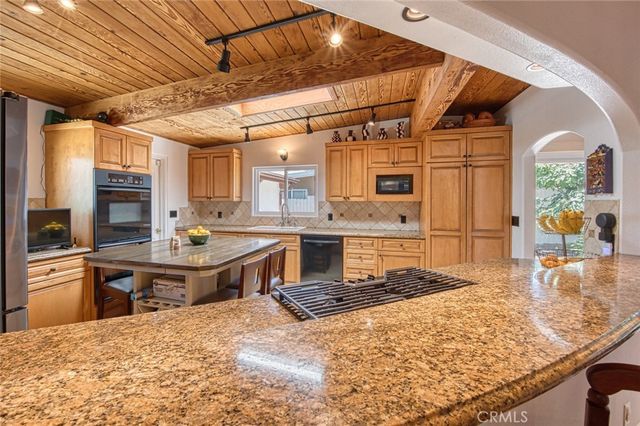327 Santa Isabel, Newport Beach, CA 92660